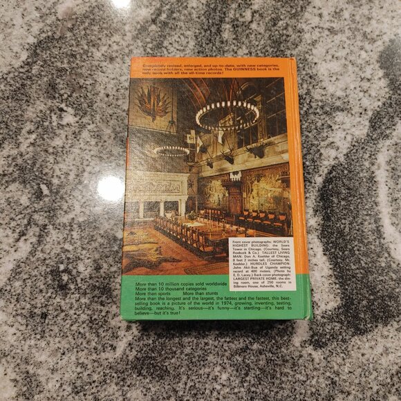 Guinness Book Of World Records 1974 By Norris & Ross McWhirter - Picture 2 of 12